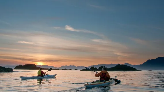 Video: Sea Kayaking Plus Aboriginal Tourism BC